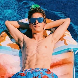 Meet your Posher, Shane